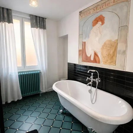Marie-lou Bed & Breakfast 3*